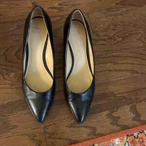 Marc Fisher block heel black leather pumps
